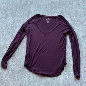 Women’s American Eagle V-Neck top